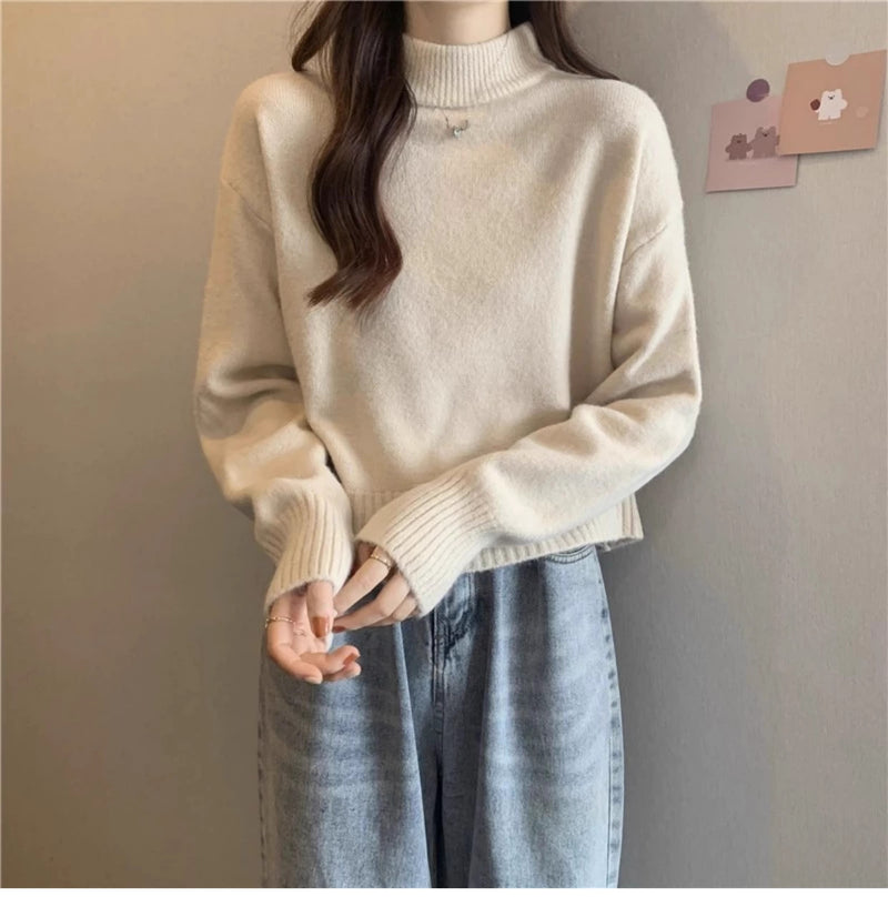 French-style short sweater for women, autumn and winter, petite, thick, soft and gentle style, high neck pullover knitwear