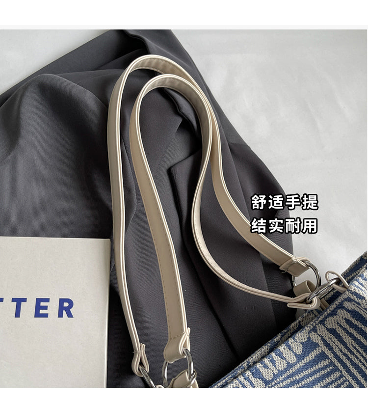 Stylish and spacious new women's shoulder bag, versatile and suitable for commuting or work, tote bag. Perfect as a birthday gift or other present.