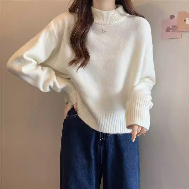 French-style short sweater for women, autumn and winter, petite, thick, soft and gentle style, high neck pullover knitwear