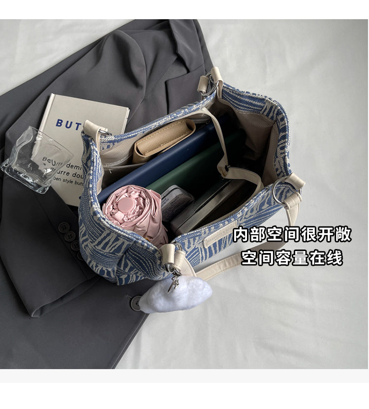 Stylish and spacious new women's shoulder bag, versatile and suitable for commuting or work, tote bag. Perfect as a birthday gift or other present.