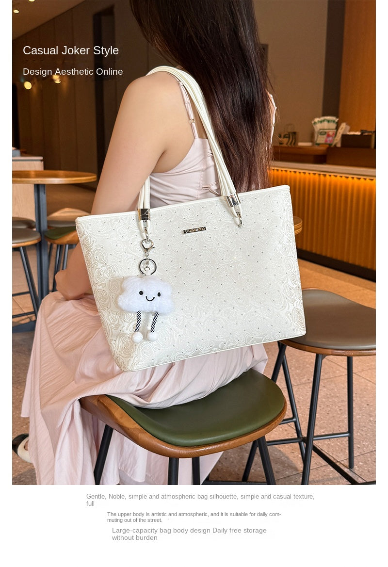 Original women's tote bag, new style, large capacity, embroidered commuter handbag, underarm shoulder bag, suitable for adults and teenagers.