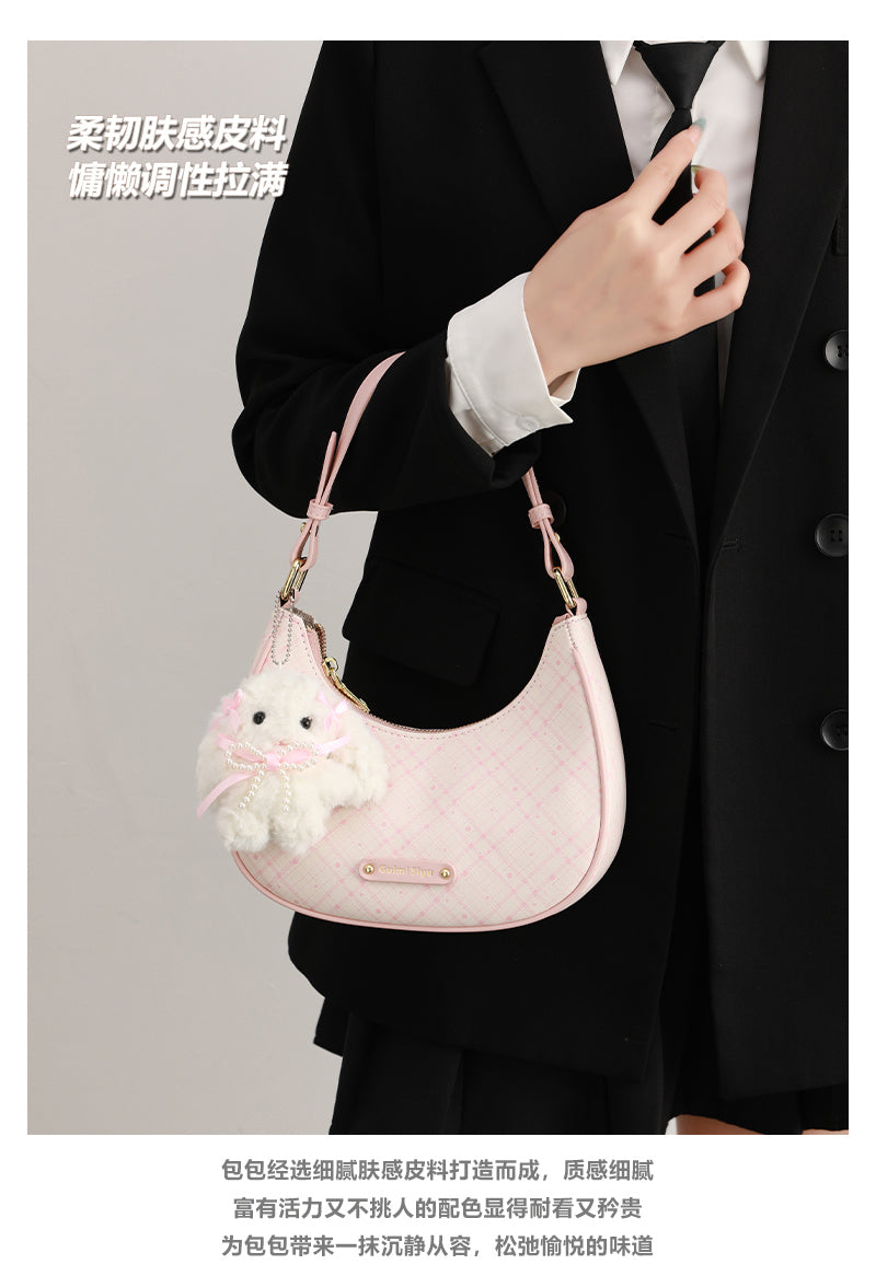 New Crescent Moon Bag, a stylish women's birthday gift, commuter shoulder bag, high-end design, perfect for mom or wife.