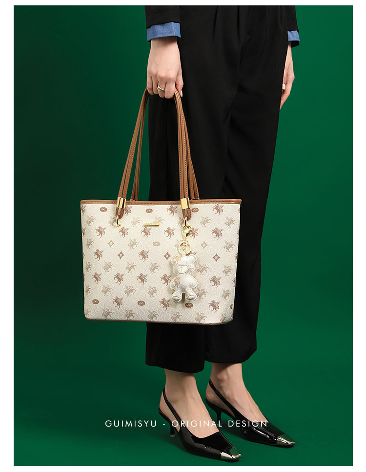 New niche handbag with large capacity for commuting to class, shoulder bag, or underarm bag.