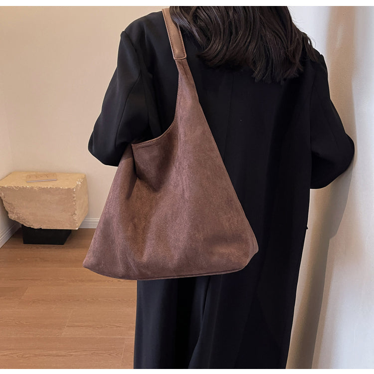 Retro-style frosted large women's bag, new summer style, large capacity shoulder bag, high-quality commuter tote bag