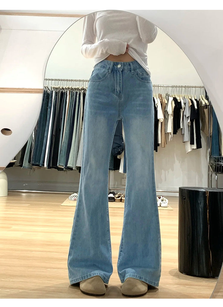 Light-colored stretch flared jeans for women, new autumn style, plus size, high-waisted, slimming, pear-shaped figure.