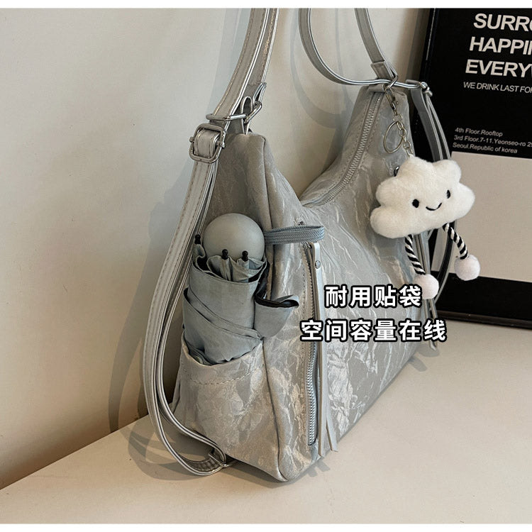 Multifunctional crossbody bag, new style, high-end commuter shoulder bag, large capacity tote bag, perfect as a birthday gift for mom, friends, or wife.