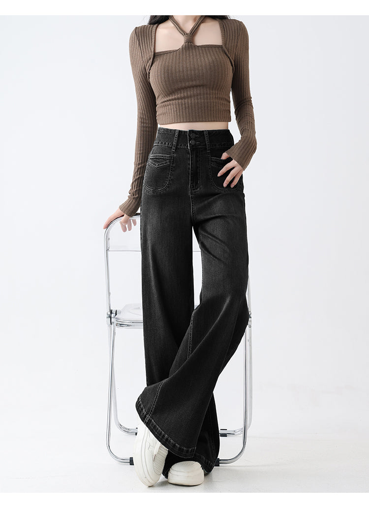 Women's black straight-leg jeans, plus size, loose fit, flattering for pear-shaped figures, perfect for autumn and winter.