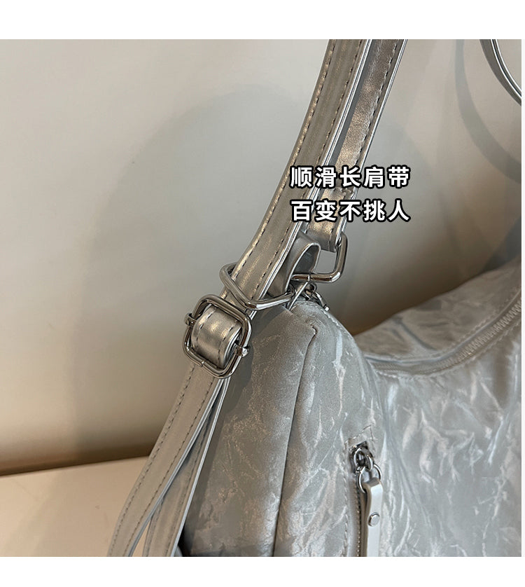 Multifunctional crossbody bag, new style, high-end commuter shoulder bag, large capacity tote bag, perfect as a birthday gift for mom, friends, or wife.