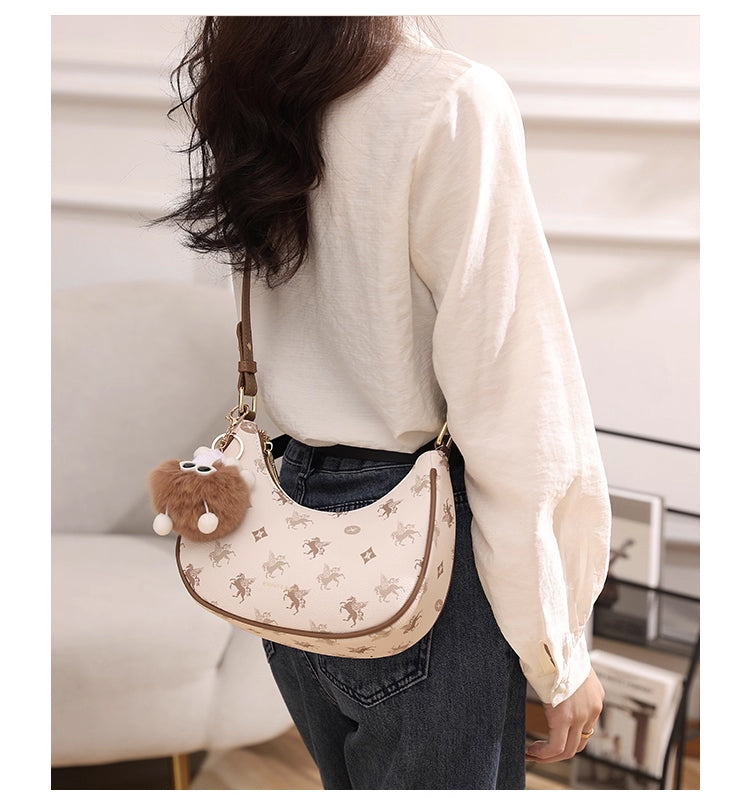 Original women's underarm bag, new spring/summer baguette bag for teenagers, niche crescent bag, high-end shoulder bag.