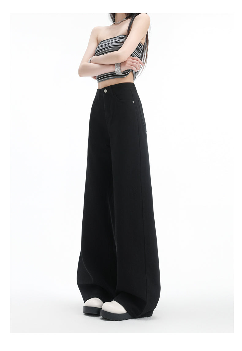 Stylish black high-waisted wide-leg jeans for women with pear-shaped figures, loose-fitting straight leg.