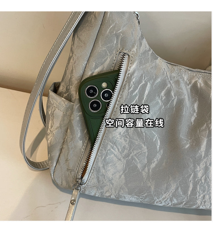 Multifunctional crossbody bag, new style, high-end commuter shoulder bag, large capacity tote bag, perfect as a birthday gift for mom, friends, or wife.