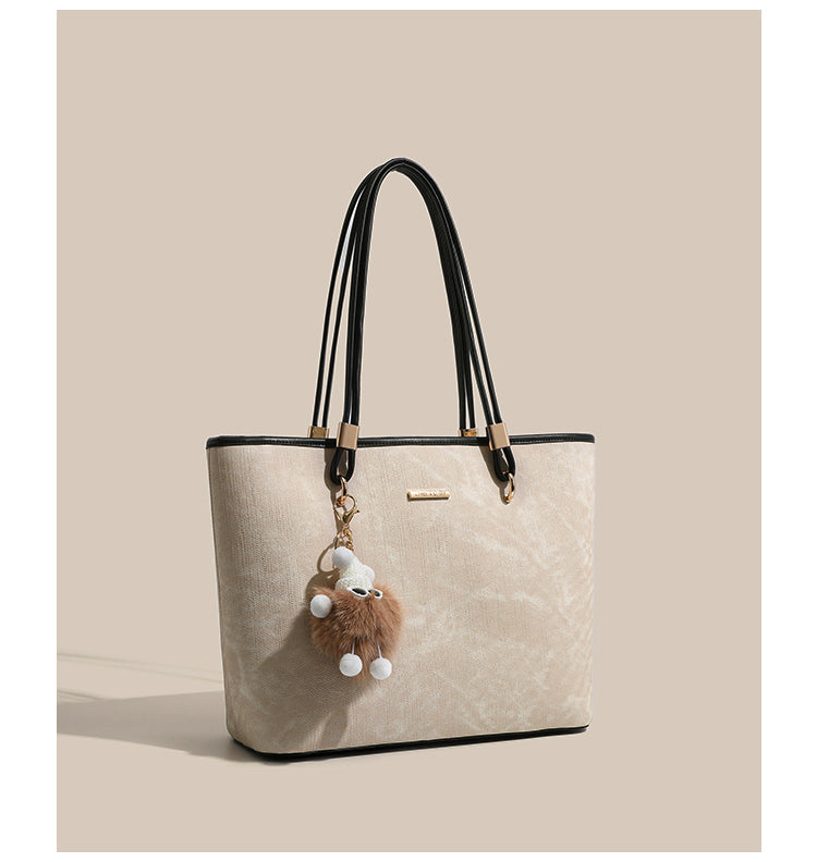 New tote bag, commuter bag, underarm bag, large capacity, handbag/shoulder bag, suitable for work commuting and college students.