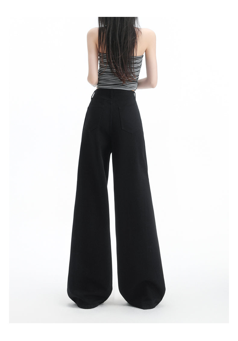Stylish black high-waisted wide-leg jeans for women with pear-shaped figures, loose-fitting straight leg.