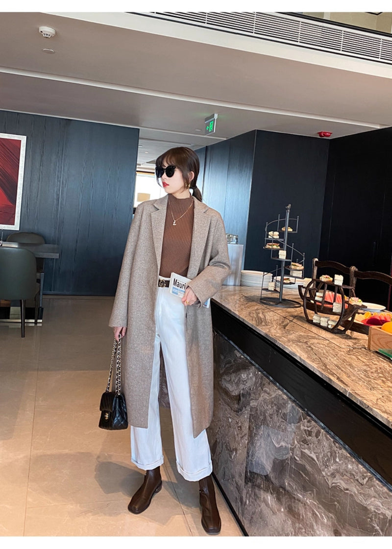 Women's high-neck sweater, new autumn and winter style, mid-neck base layer, high-end slim-fit knit top.