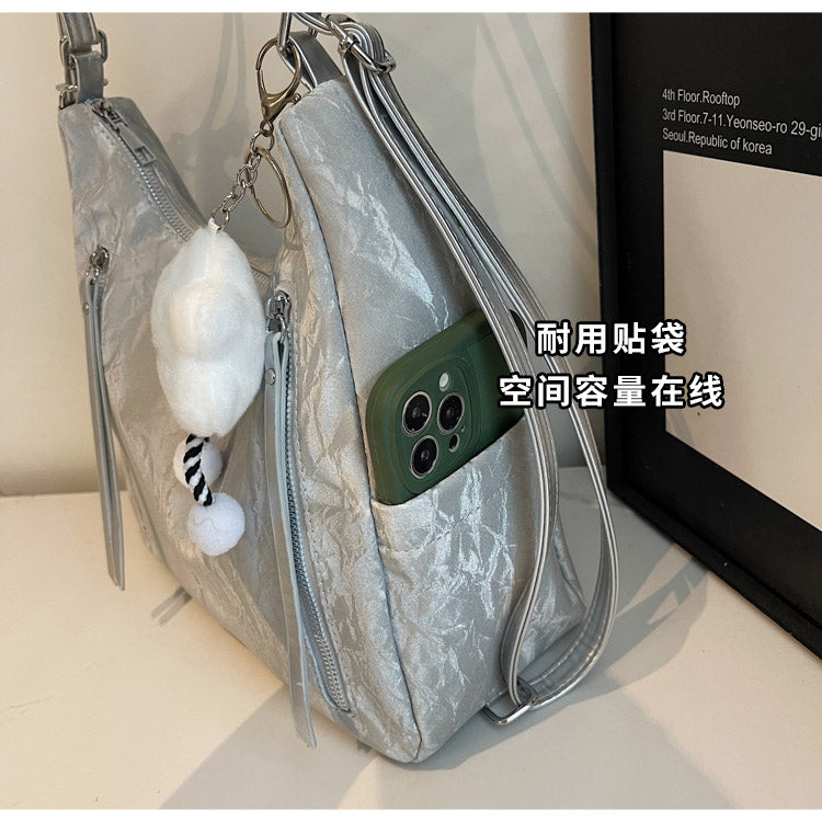 Multifunctional crossbody bag, new style, high-end commuter shoulder bag, large capacity tote bag, perfect as a birthday gift for mom, friends, or wife.