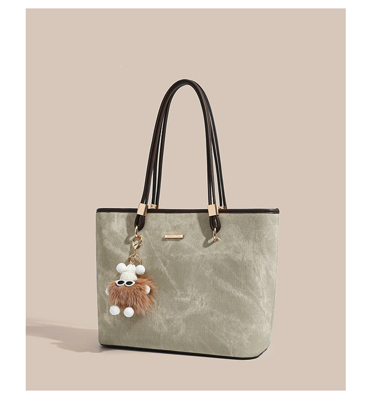 New tote bag, commuter bag, underarm bag, large capacity, handbag/shoulder bag, suitable for work commuting and college students.