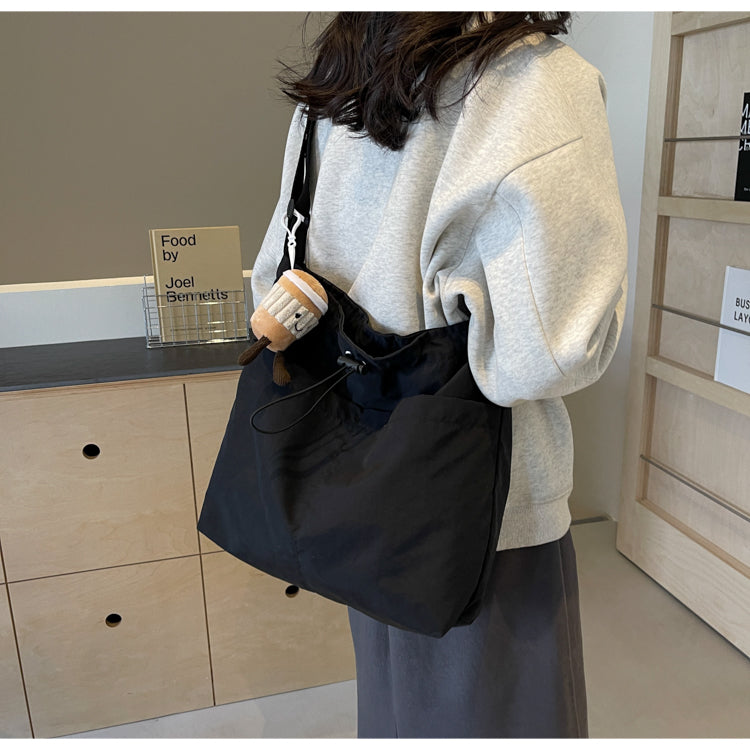 New casual women's fashion cloth bag, shoulder bag, large capacity tote bag, suitable for commuting or going to class.