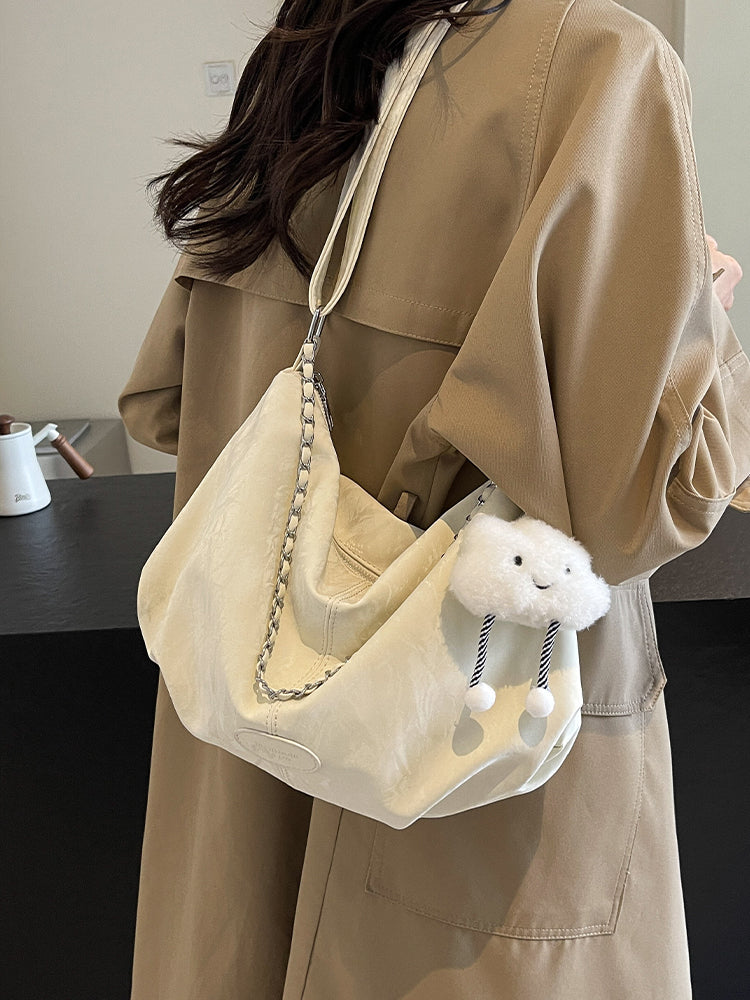 This year's trendy new women's shoulder bag, large capacity crossbody bag, commuter dumpling bag, perfect as a gift for mom, friend, or wife.