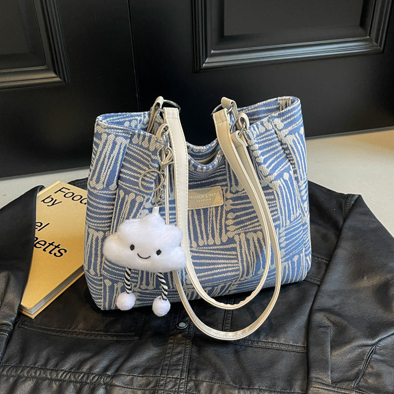 Stylish and spacious new women's shoulder bag, versatile and suitable for commuting or work, tote bag. Perfect as a birthday gift or other present.