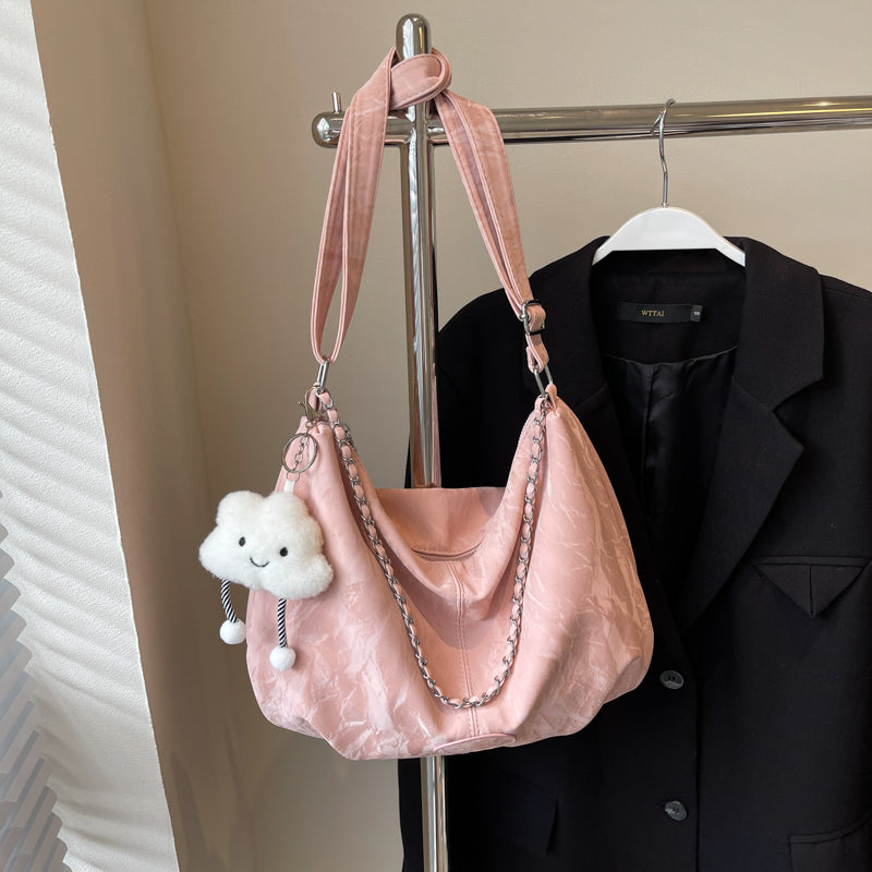 This year's trendy new women's shoulder bag, large capacity crossbody bag, commuter dumpling bag, perfect as a gift for mom, friend, or wife.