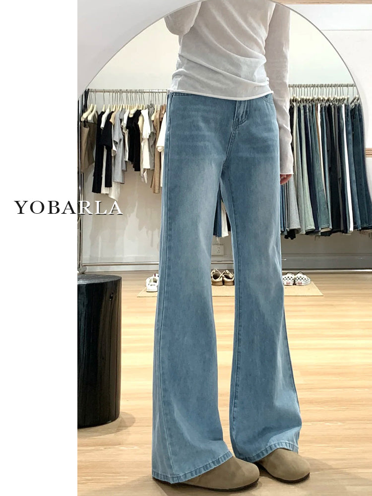 Light-colored stretch flared jeans for women, new autumn style, plus size, high-waisted, slimming, pear-shaped figure.