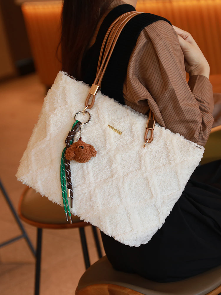 Unique design tote bag, new spring/summer plush commuter bag, versatile handbag, underarm bag, shoulder bag.