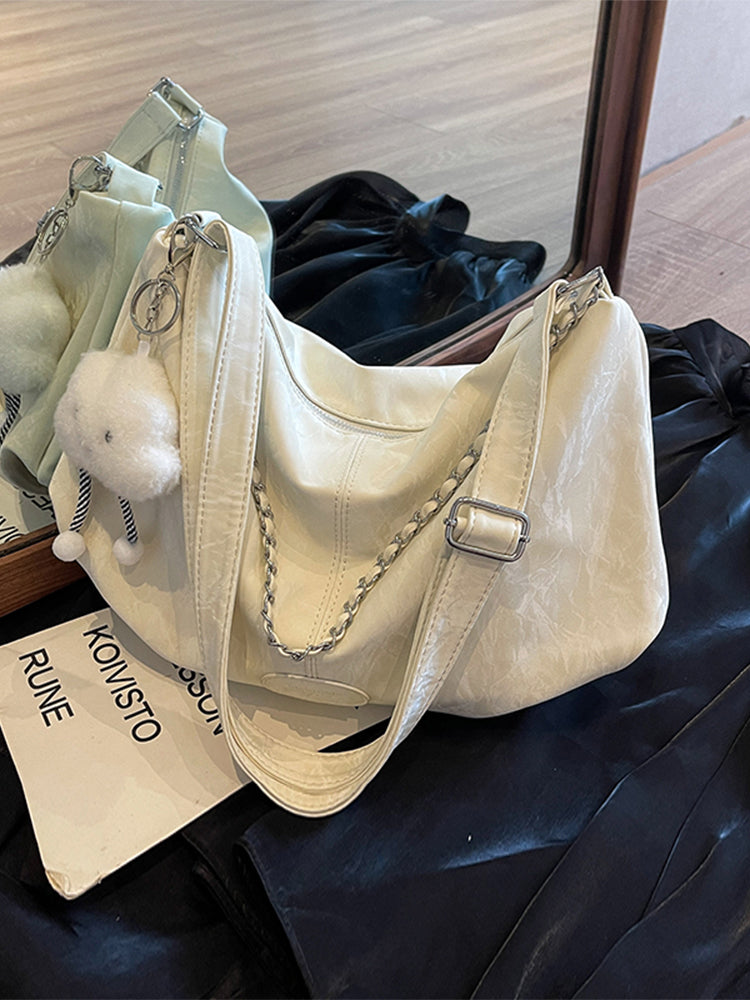 This year's trendy new women's shoulder bag, large capacity crossbody bag, commuter dumpling bag, perfect as a gift for mom, friend, or wife.