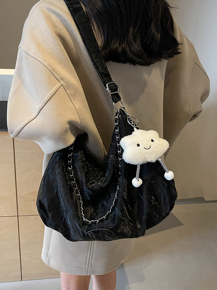 This year's trendy new women's shoulder bag, large capacity crossbody bag, commuter dumpling bag, perfect as a gift for mom, friend, or wife.