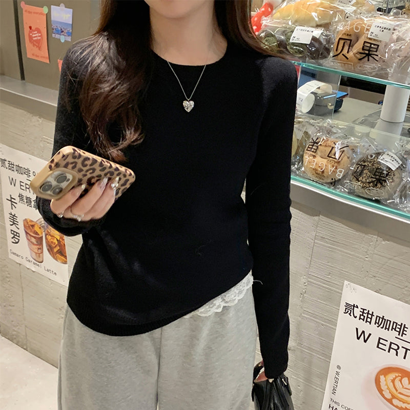 New autumn/winter style fleece-lined, thickened round neck sweater for women, solid color, soft and cozy knitted base layer top.